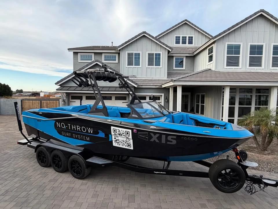 2022 Axis T250