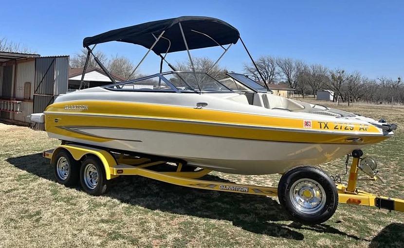 2007 Glastron GXL 205