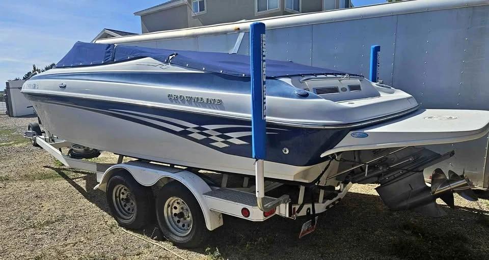 2003 Crownline 225 Br