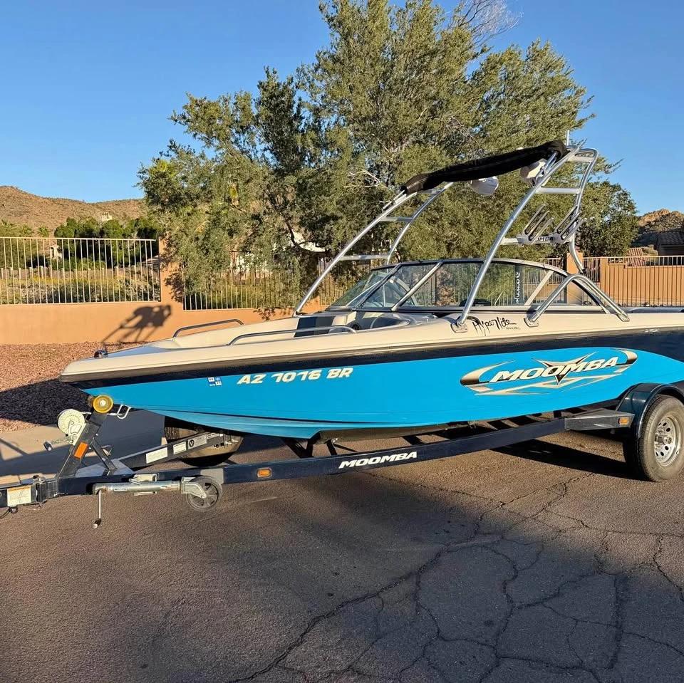 2009 Moomba Outback