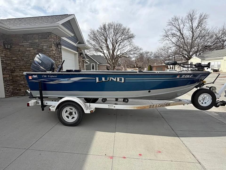 2007 Lund Explorer Tiller