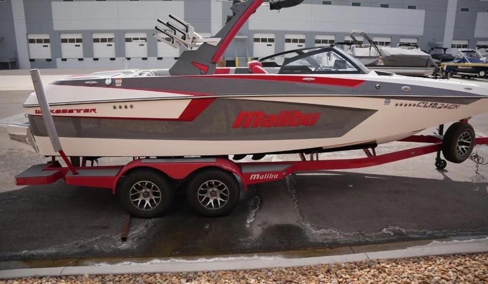 2022 Malibu 23 MXZ