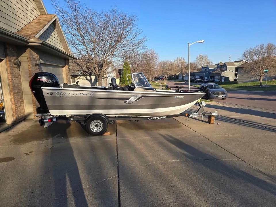 2021 Crestliner 1700 Vision