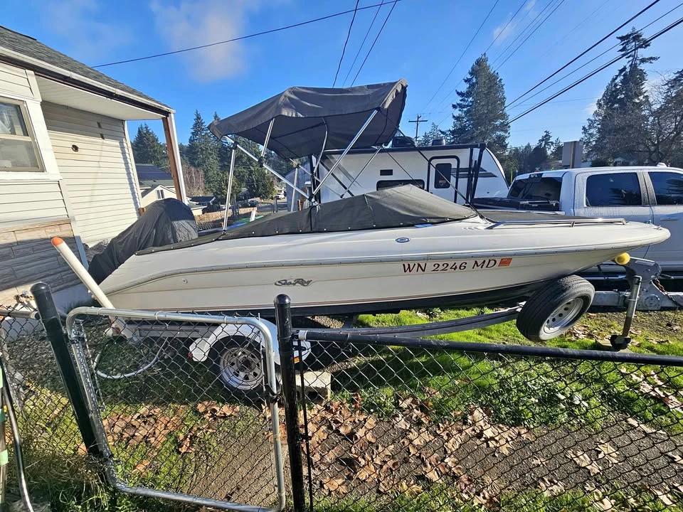 1992 19ft SeaRay Bowrider 180 180 Bow Rider