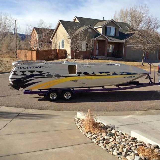 2000 Advantage 28’ Party Cat