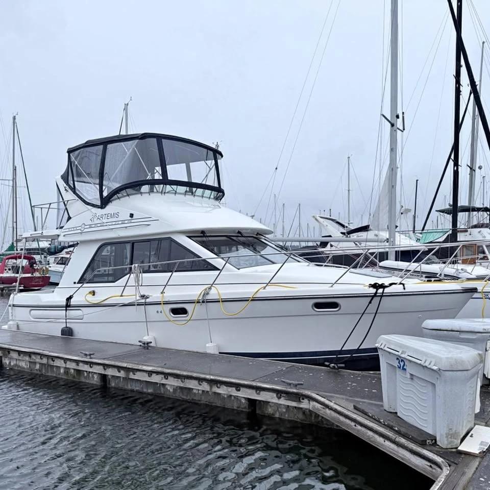 2000 BAYLINER 3388 3388