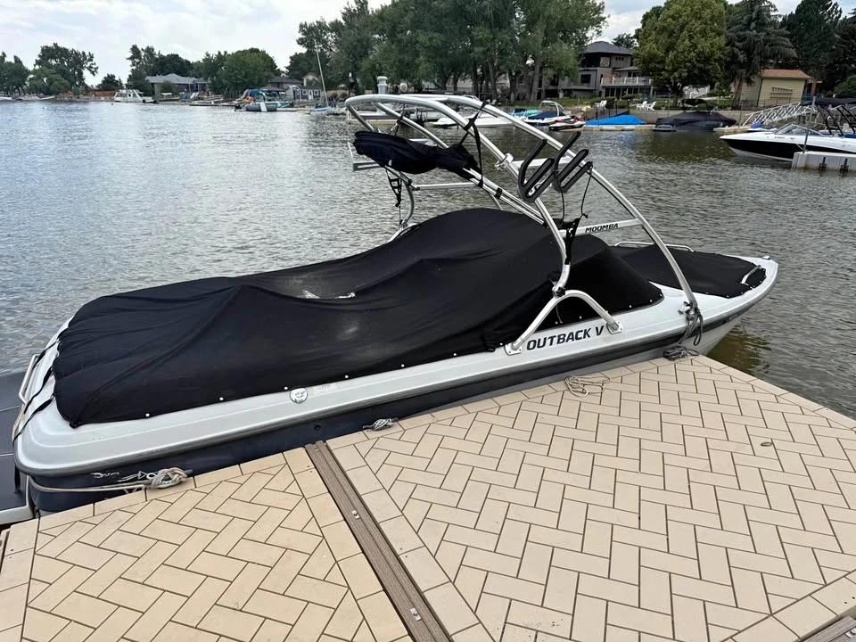 2007 Moomba Outback V