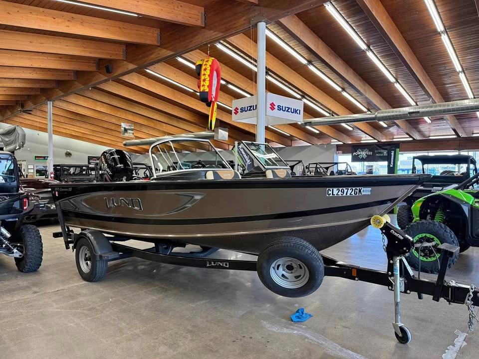 2017 Lund 1875 Crossover XS