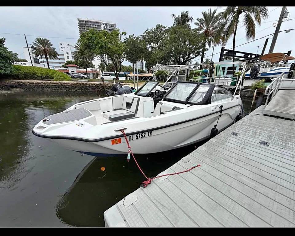 2023 Yamaha SX220