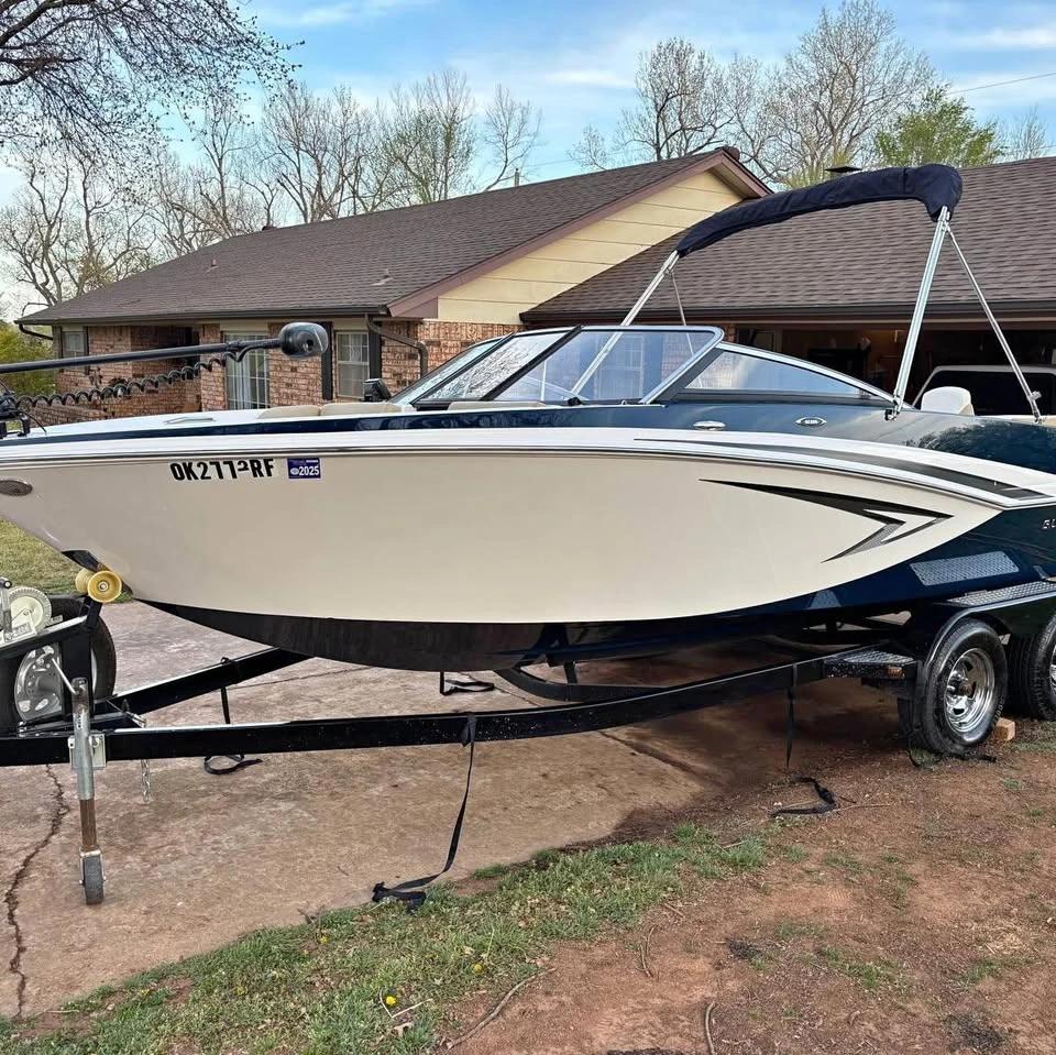 2014 Glastron 205GT