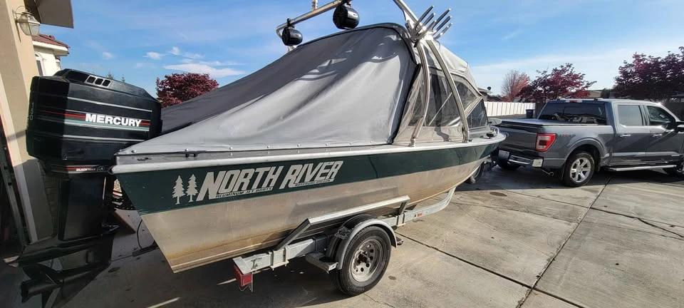 1992 North River 20' outboard 20' Revenge