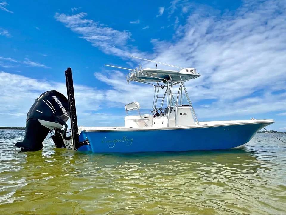 2009 Canyon Bay Boatworks 2375
