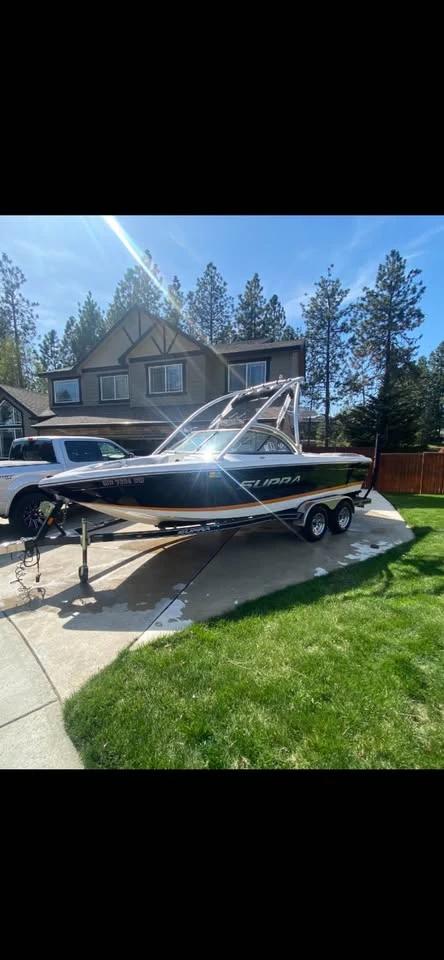 2006 Skier's Supra launch
