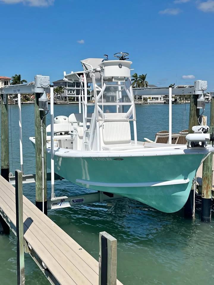 2019 Hanson 23’ Tower Boat