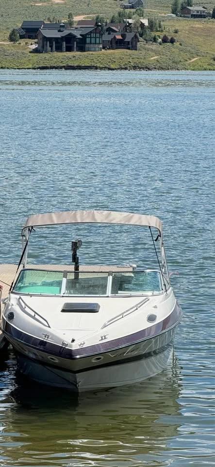 1994 Mariah 225 Davanti