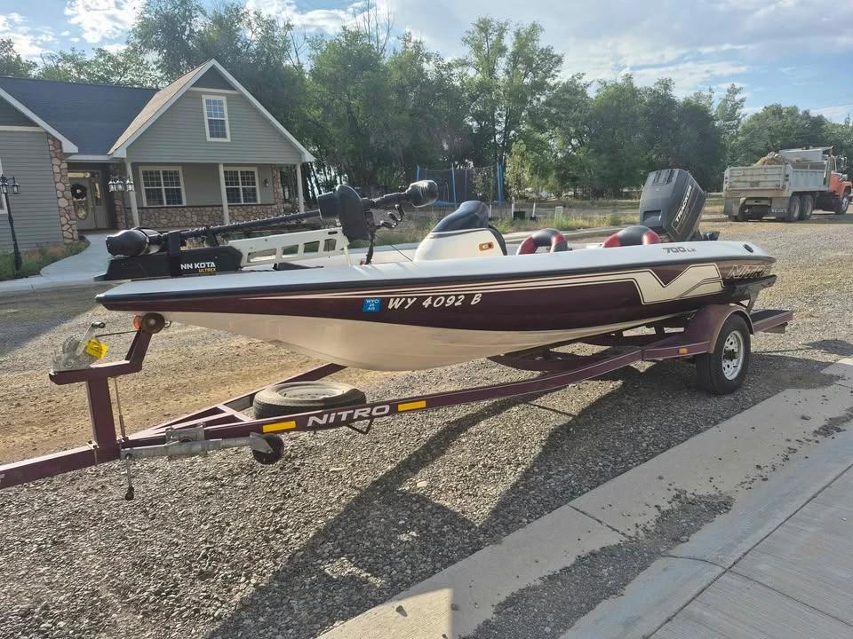 1997 Nitro 710 XL