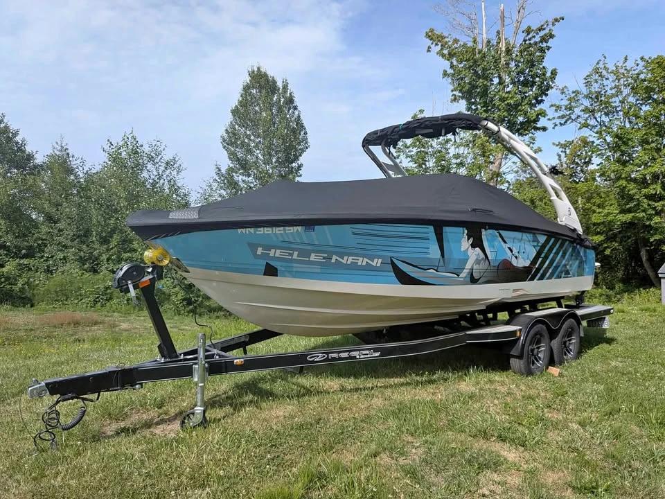 2020 Regal Surf LS2