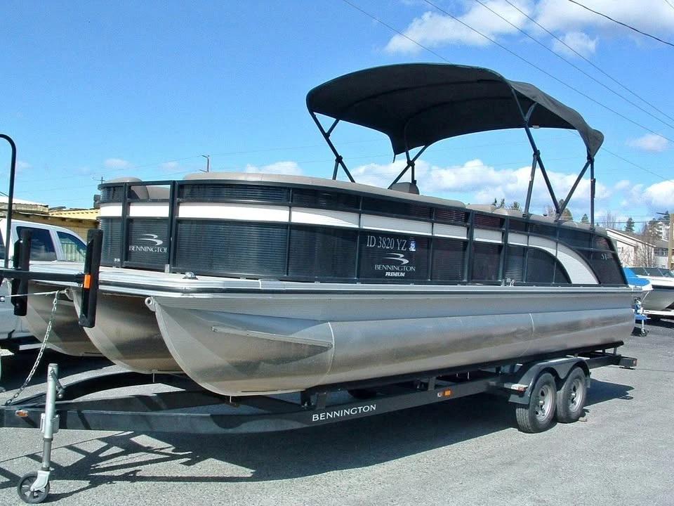 2020 Bennington ssrcfbxp tritoon