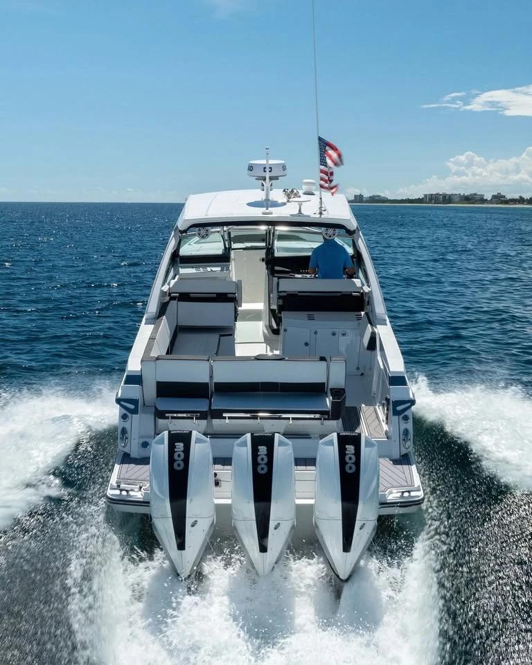 2026 Monterey 385SS