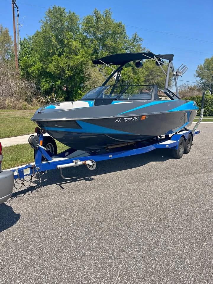2014 Axis T-22