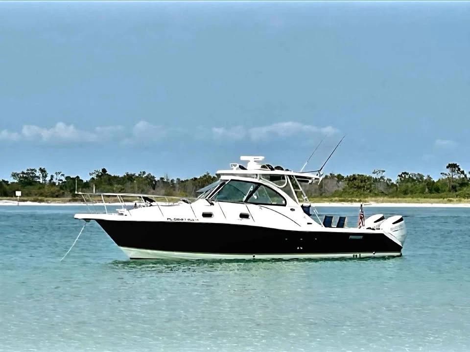 2006 Pursuit 3370 Offshore