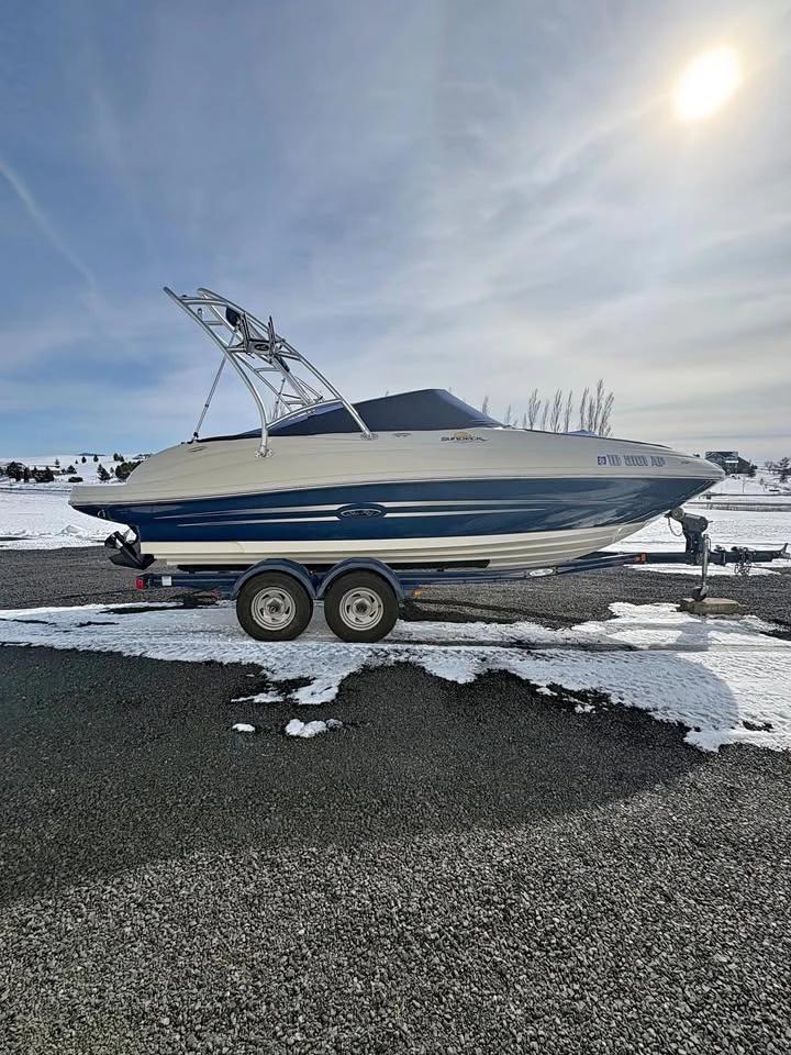 2007 Sea Ray 20' sundeck 200 200 Sundeck