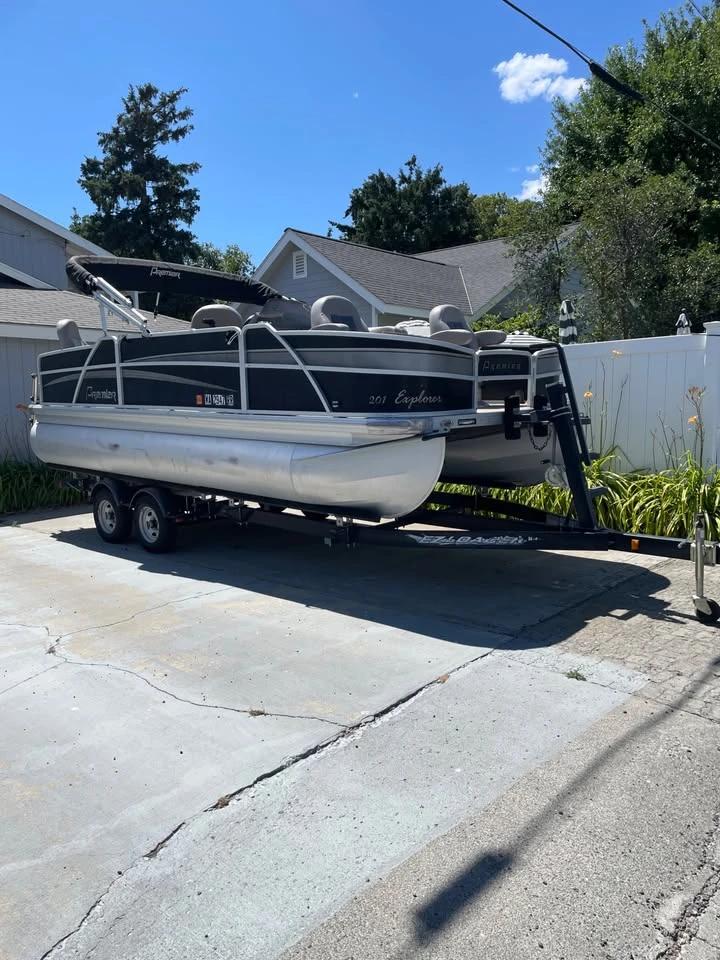 2011 Premier Explorer pontoon boat - premiere explorer