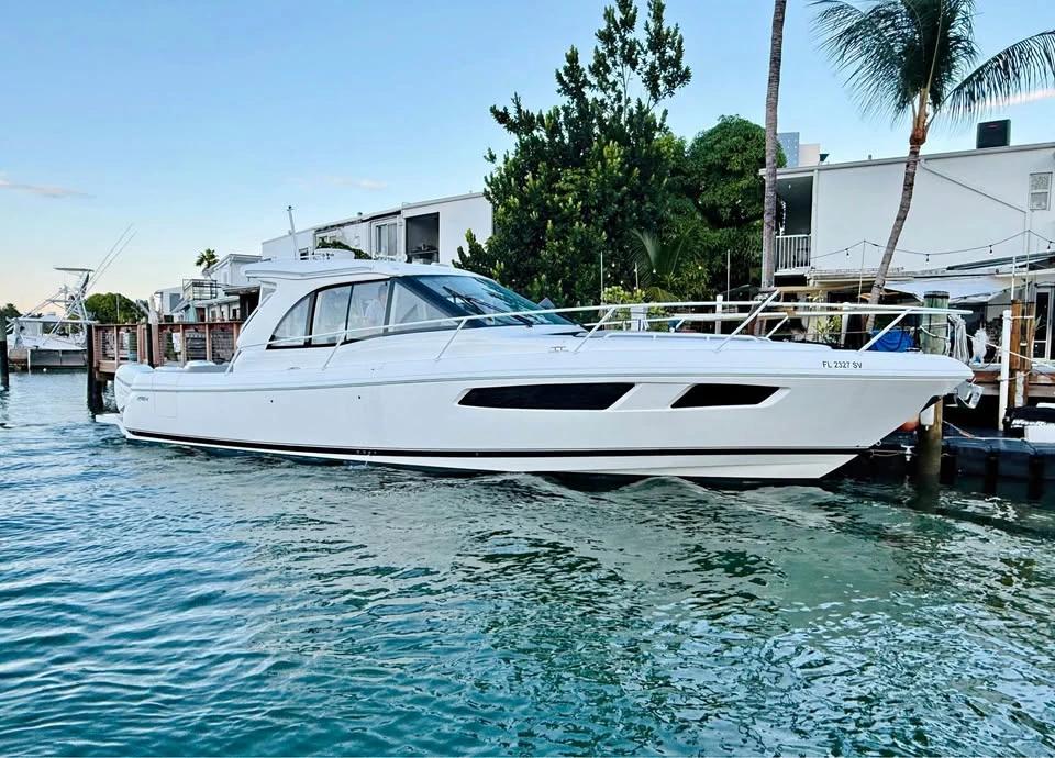 2021 Intrepid 410 Evolution