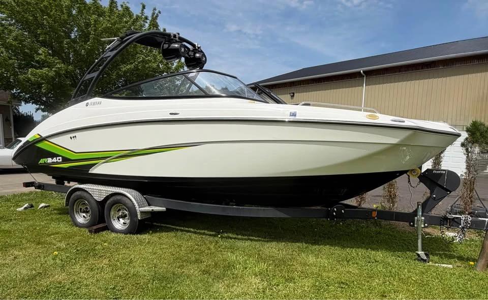 2019 Yamaha ar240 AR240