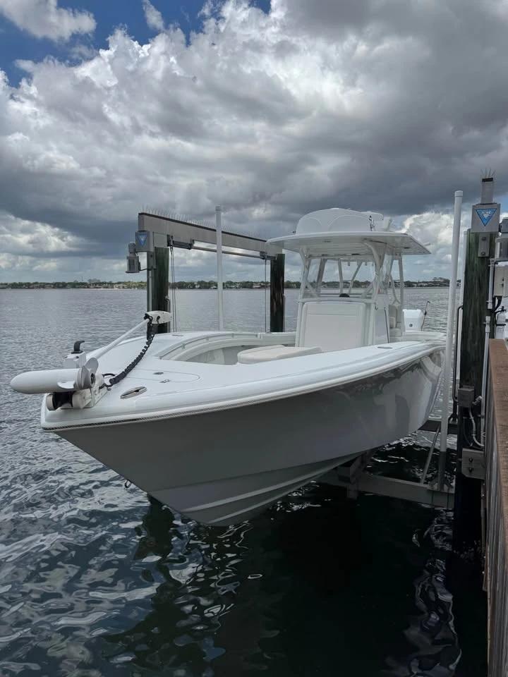 2021 Yellowfin Yachts 32 Offshore