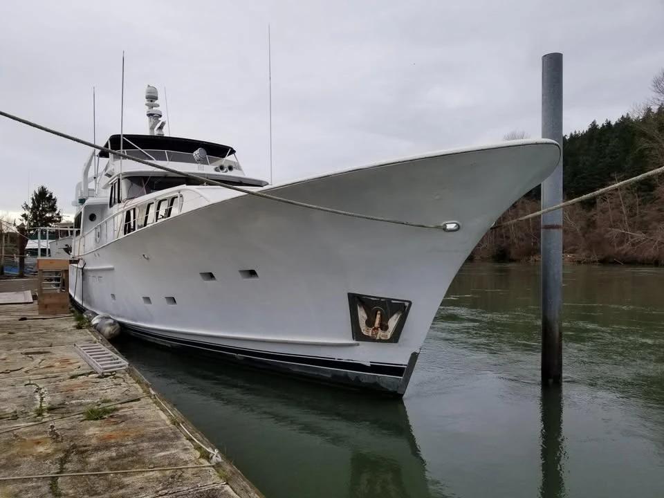 1981 burger yacht 86' aluminum Hull. Burger 86