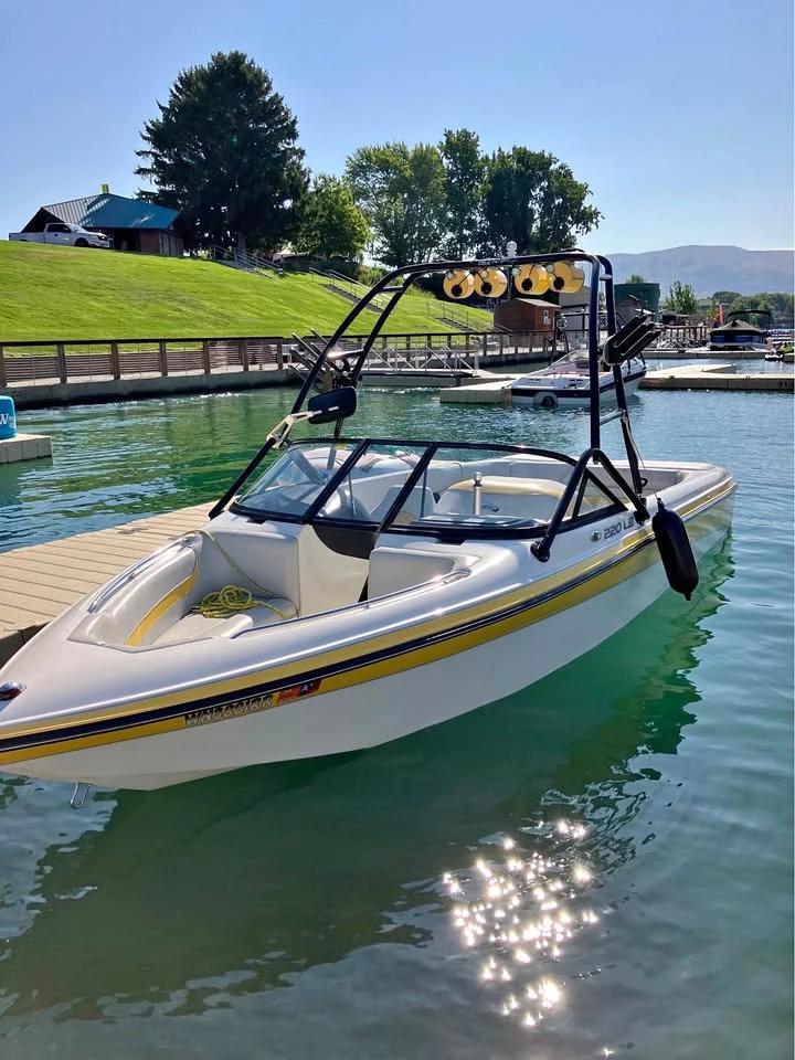 2003 Supreme 220 SP
