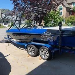 2011 Sanger 215 v