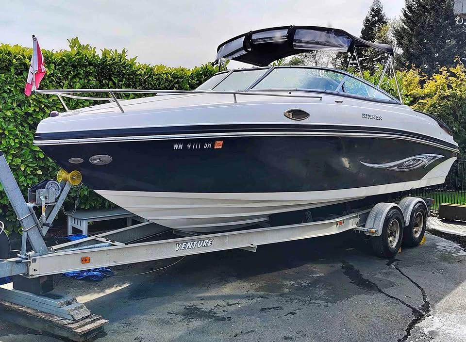 2006 Rinker 246 Captiva Cuddy 246 Captiva Cuddy
