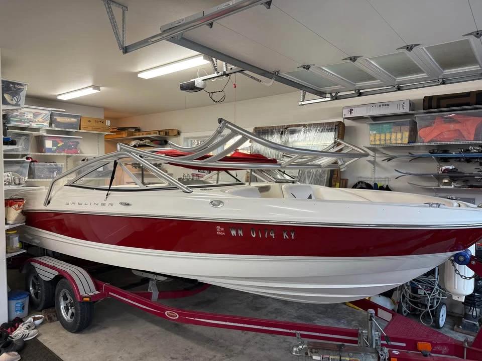 2005 Bayliner 205 olympic edition