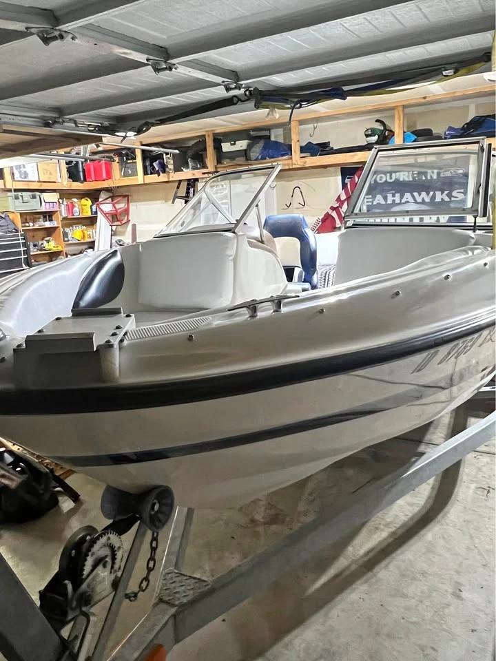 2003 Bayliner 185 Capri