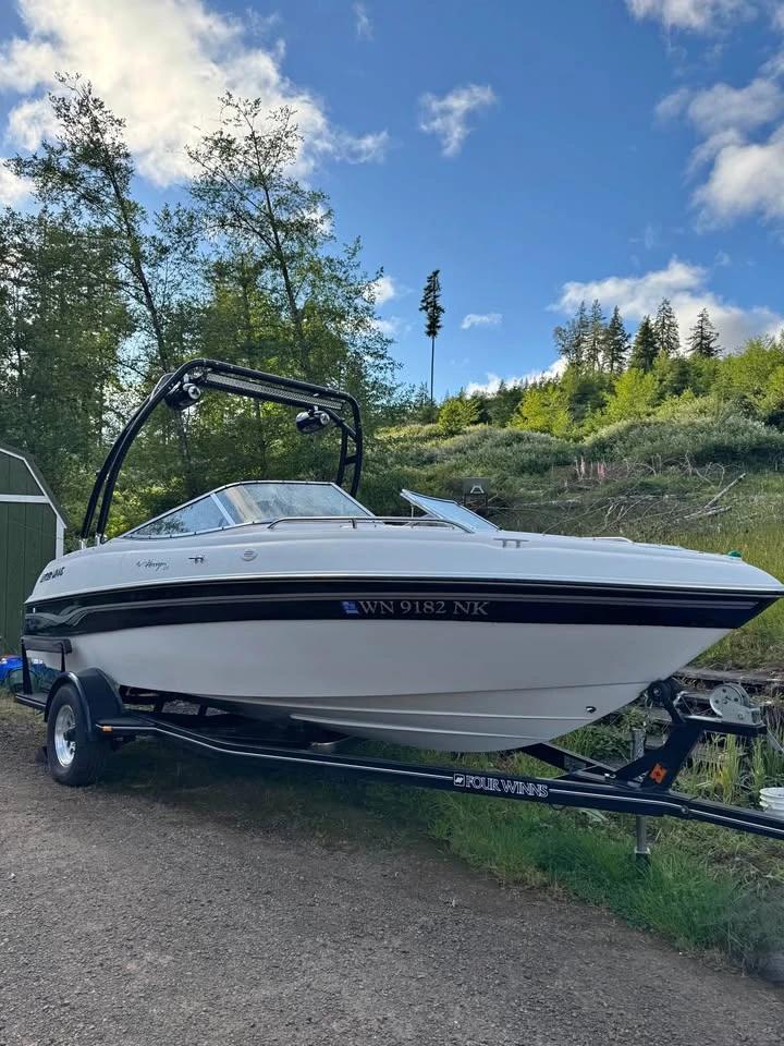 1999 Four Winns 200 Horizon