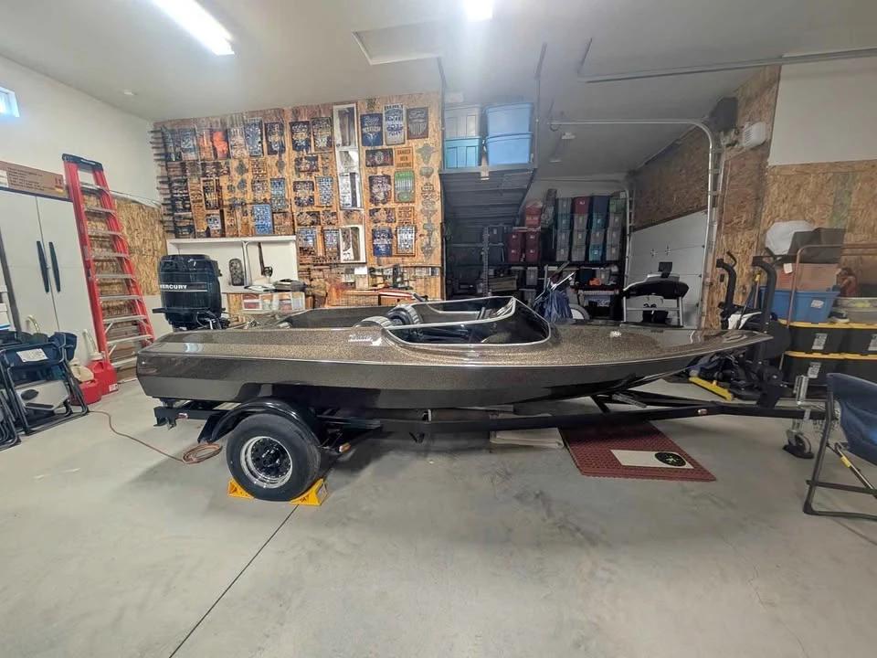 1973 16' Avenger Ski boat 1988 115 Merc Avenger 16 Ski Boat