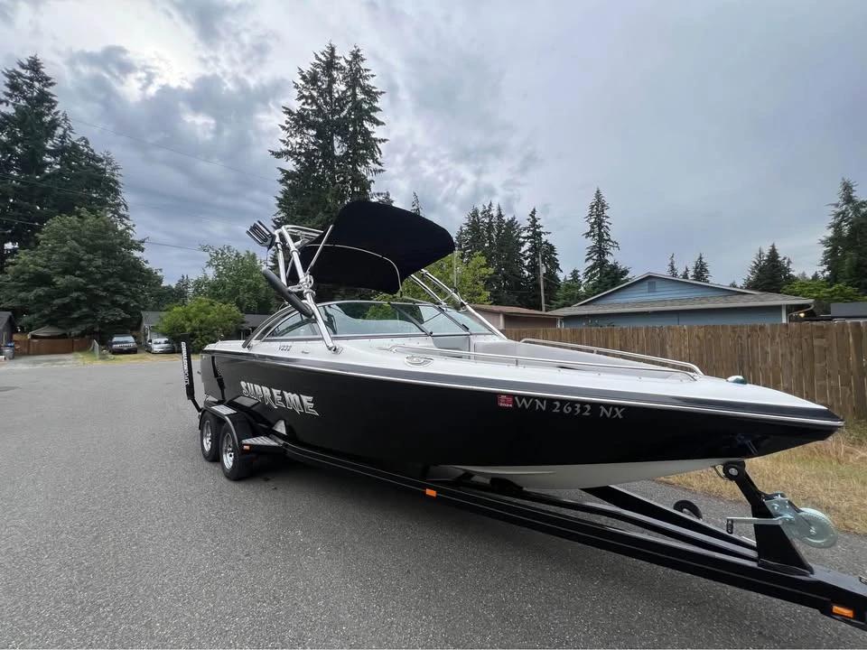 2008 Supreme v232 wake boat Supreme V232 SKY / SK