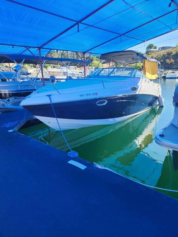 2007 Rinker 2500 express cruiser Rinker 250 Express Cruiser
