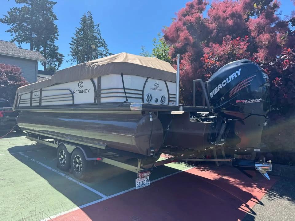 2016 Regency 254le
