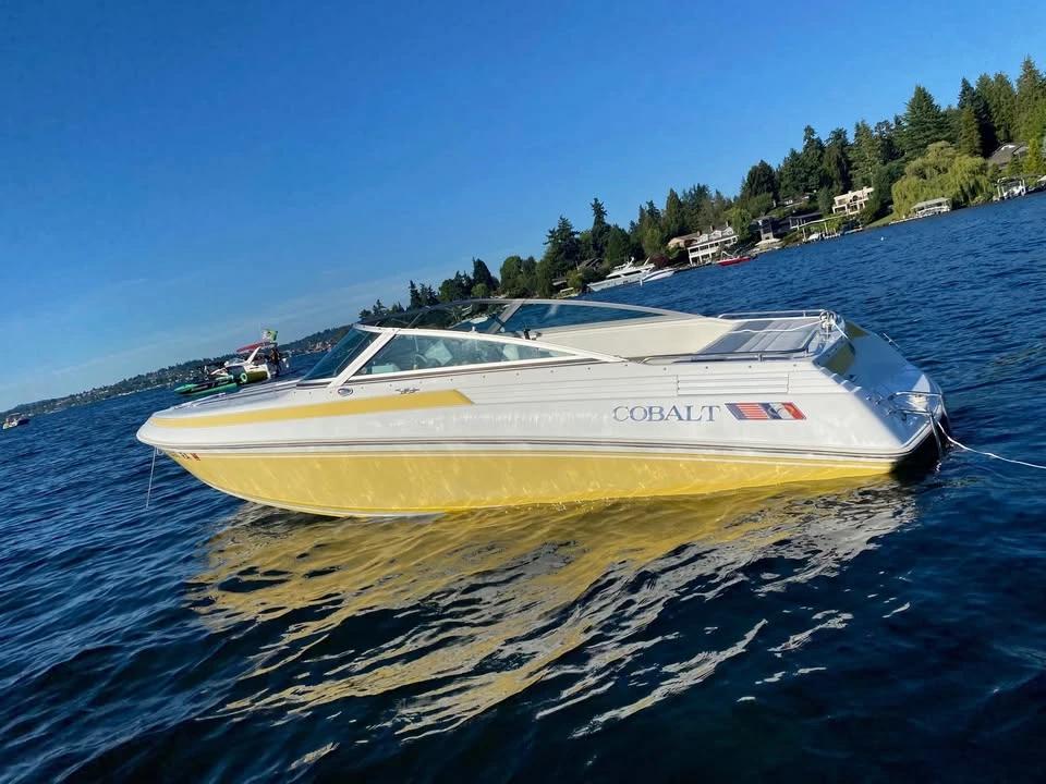 1990 Cobalt 223 Cuddy w/ Trailer Cobalt 223 Cuddy