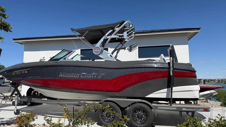 2018 Mastercraft XT22