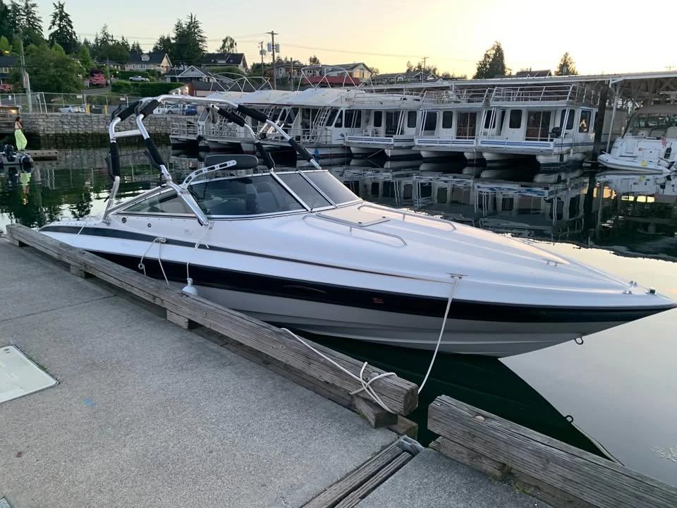 2000 Reinell 240-C ski