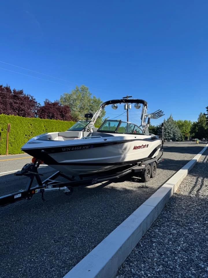 2020 MasterCraft xt-23