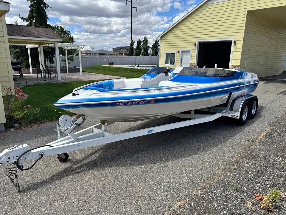 1994 Cougar 20.5 sport skier