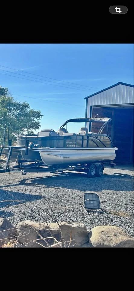 2026 Bennington 23 L Bowrider