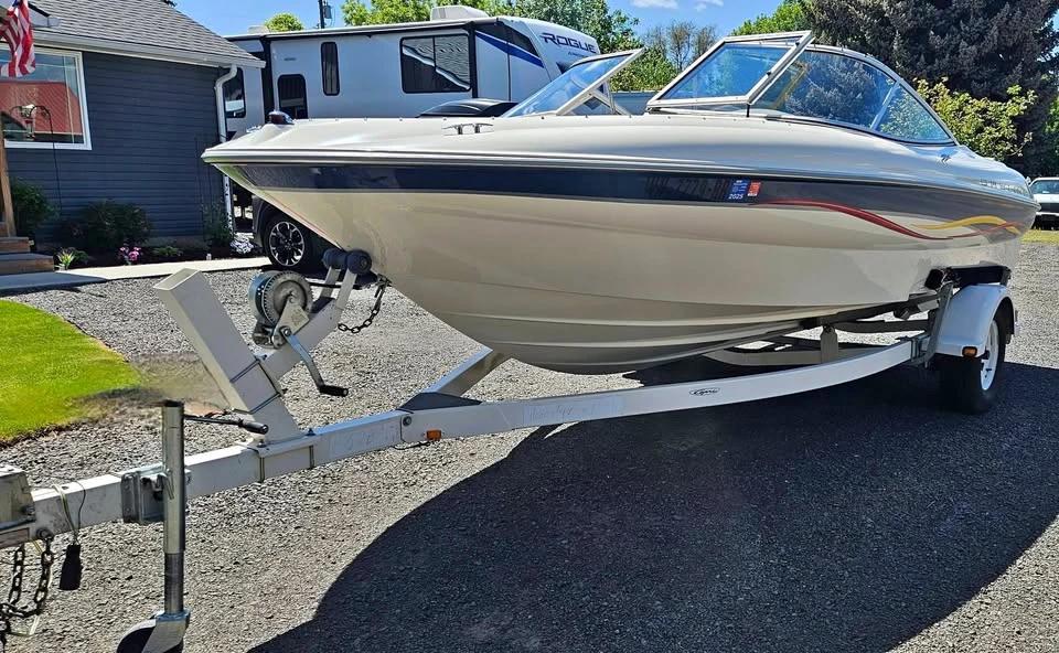 2001 Bayliner Capri 195 Anniversay Addition
