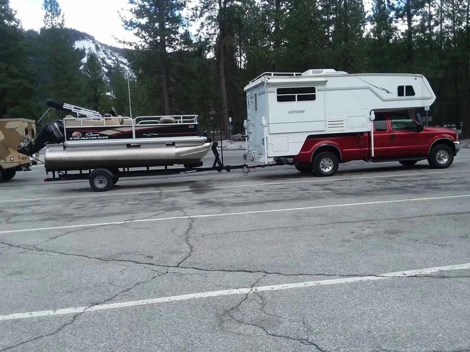 2018 Sun tracker River Marine