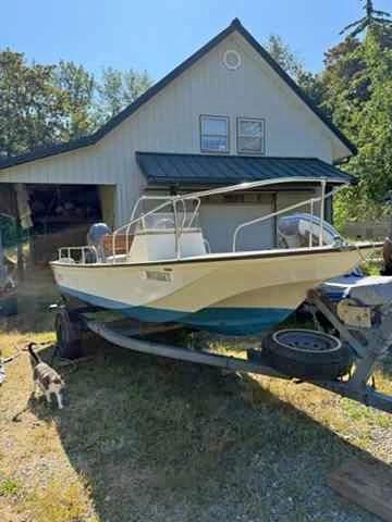 1978 Montauk 17 Boston Whaler